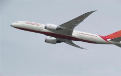 乘客确诊触发熔断 阿联酋泰国及卡塔尔航空部分航班禁抵港5日