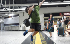 【一地两检】高铁香港段开通后1个月 陈帆：共逾160万人次通关