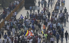 与右翼爆暴力冲突 印「贱民」团体罢工瘫痪马省