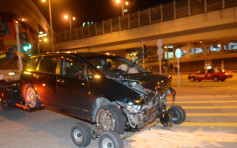 荃景圍七人車掟彎撞欄2傷 21歲司機「吹爆表」被捕