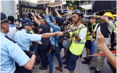 【上水清場】不滿有記者被警棍揮打 記協促警尊重採訪權