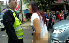 女司機被交警截查當街除褲發爛　衰違例調頭等罪被罰300人仔