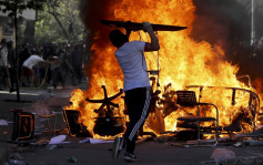 智利连日示威遭军警镇压 增至11人死亡