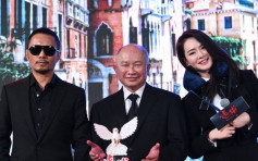 吳宇森獲贈餞行禮物 率團隊赴威尼斯出席世界首映