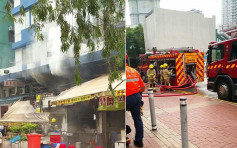屯門餐廳油煙槽起火 約40人自行疏散