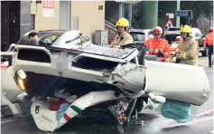 黃竹坑道失事撞壆 500萬元法拉利「反肚」女乘客傷