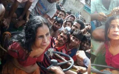 【有片】印度病妇误当拐子婆　遭群衆虐打投石淩辱致死