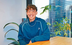 黄泽林学做「万人迷」