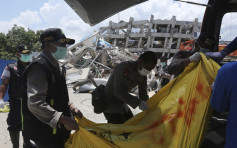 【印尼海嘯】最少1374死113失蹤 重災區缺電救援困難