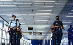 機場特警伙鐵路應變部隊首次共同巡邏 以防恐怖主義活動