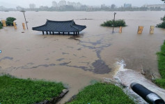 古迹严重受损 | 1500年历史南韩山城遭洪水灭顶　王陵土石流失