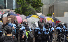 【七一回归】斥速龙小队无显示警员编号 香港人权监察促警务处立刻采取措施