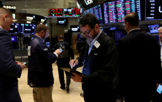 美国股市表现反覆  美股低收逾1%　
