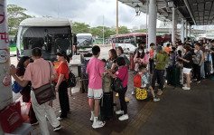 五一黃金周｜深圳灣口岸湧現旅客 來港賞夜景遊貝澳 廣州市民：對香港有種情懷