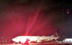 联航波音737客机引擎爆炸 急降休斯敦有乘客受伤 