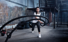 世界重剑一姐江旻憓拍摄运动服饰 势加强训练力求进步