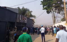 喀麥隆夜店起火爆炸 人踩人致17死7重傷