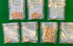 海關截查肯亞來港旅客 揭體內藏48粒可卡因