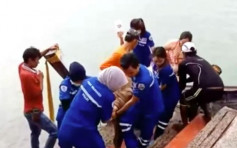 中国游客不听劝告无视海浪 泰国海滩溺亡