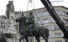 西班牙前獨裁者佛朗哥最後一座雕像被移走
