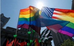 美国7.1%成年人自认为LGBT 10年增一倍