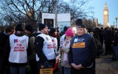 英护士工会宣布暂停罢工 与政府谈判