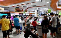 彭博指香港经济增速将自08年来首超新加坡