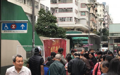 維港會：南亞裔人街頭免費派揮春 網民讚融入香港