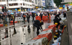 【修例风波】警指示威者非法集结 吁尽快离开