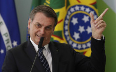 巴西总统：新冠肺炎是媒体把戏 政治宿敌阴谋