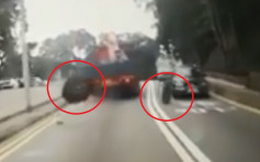 【车cam直击】西贡公路货车飞双辘 砸中私家车司机送院