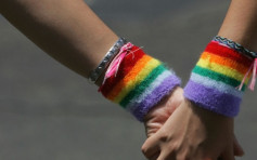 微博清查同性戀題材惹眾怒 人民日報：同性戀絕非精神疾病