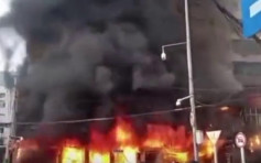 安徽蚌埠火車站附近建築物起火 已致5死3傷多家餐廳和旅店被燒
