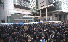 【721遊行】警總外過千示威者聚集 報案室服務暫停