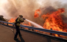 美国加州山火持续增至最少48死 料月底才完全控制火场