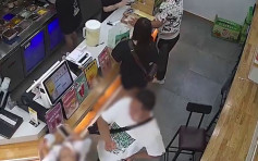 12岁女孩奶茶店内遭男子大力掌掴 警方已介入调查
