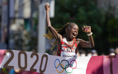 【东奥马拉松】肯尼亚女气袋赢女马