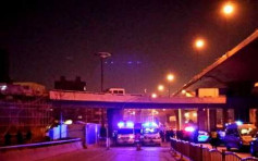 郑州高架桥倒塌1死8伤