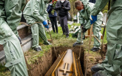 墨西哥殯葬業推「租棺材」計劃 亡者可暫躺高級棺材體面出殯
