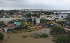 印度東南部水災百人被沖走 至少17死