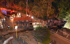【大欖大車禍】貨櫃車剷巴士站墮坡1死4傷 女死者撞飛20米司機被捕