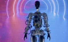 Tesla展示人形機械人Optimus 目標產量逾百萬台