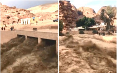 约旦暴雨成灾增至11死 佩特拉古城逾3700游客疏散