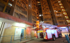 長發邨住戶煲燶食物引火警 數十居民疏散