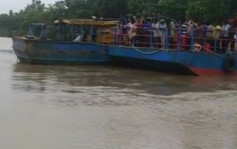 印度載40多人船隻沉沒 至少4人失蹤