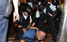 【逃犯条例】示威者再围深水埗警署 警凌晨清场拘至少4人