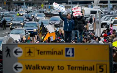收緊入境政策375旅客受影響　示威活動蔓延美國機場
