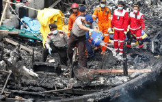 印尼观光船起火增至23死逾10伤