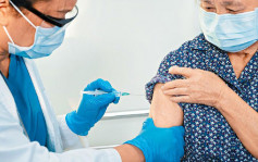 50岁或以上市民同时打新冠与流感疫苗 周四早上起可预约