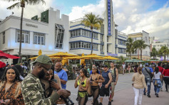 遊客擠爆邁阿密海灘 發布緊急狀態實施宵禁